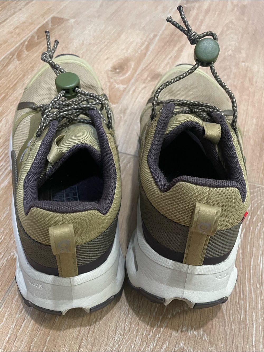 On Running Women's Cloudhorizon Hiking Shoe - Picture 7 of 12